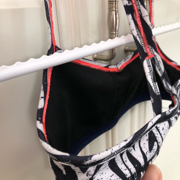 SIZE 4/6 - Ivivva by Lululemon girls bra ๐ - Picture 6 of 7